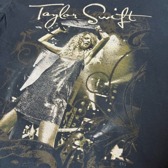 Vintage 2009 Taylor Swift Speechless Concert Tour T Shirt Gildan Size Small - Picture 7 of 10